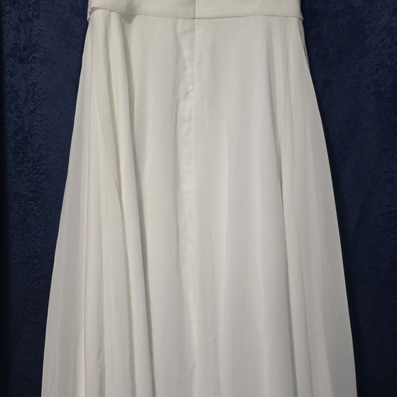 JJs House Ivory Long Wedding Dress 100 % Polyester. Size 16. Bust 34" Waist 32" - Picture 7 of 9